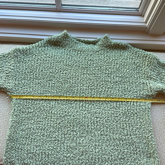NWOT Green Chunky Knit Mockneck Sweater Size M - Picture 8 of 12